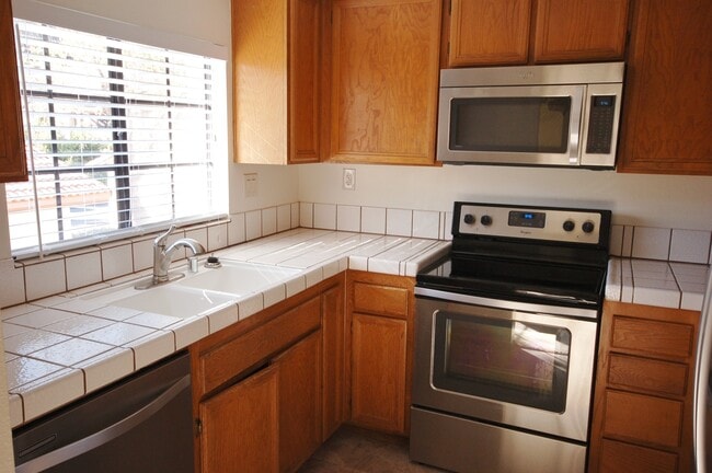 Building Photo - Charming Carlsbad Condo available