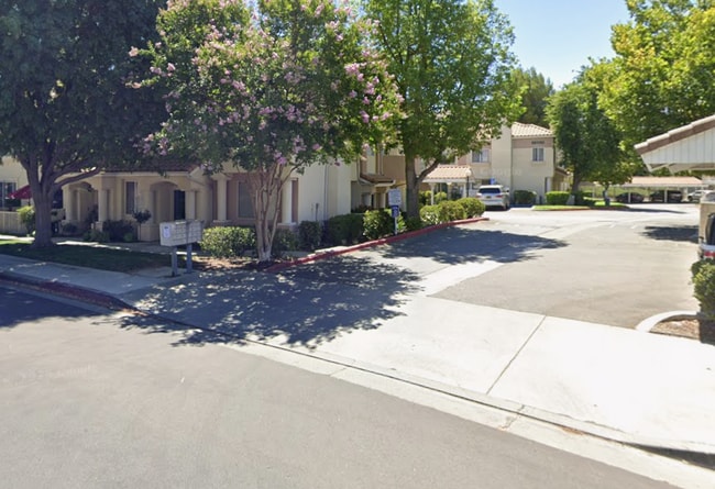 Photo - 18110 Flynn Dr Unit 4208