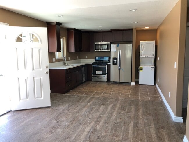 Photo - 1925 Orange Ave