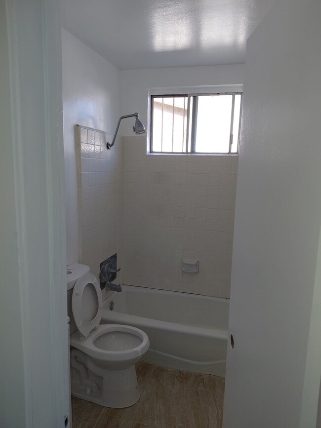 Photo - 4081 W 141st St