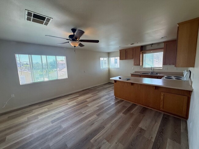 Saranac St. - Saranac St. Apartment Unit 6777