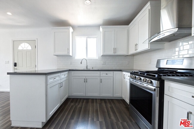 Photo - 1416 Helen Dr