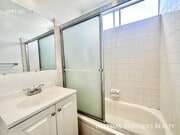 Photo - 14024 Oxnard St Unit 20