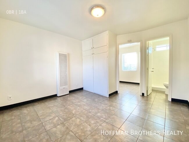 Photo - 11425 S Figueroa St Unit 15