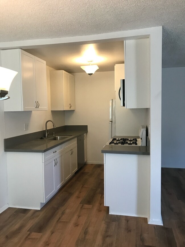 Photo - Camarillo Apartments Unit 3