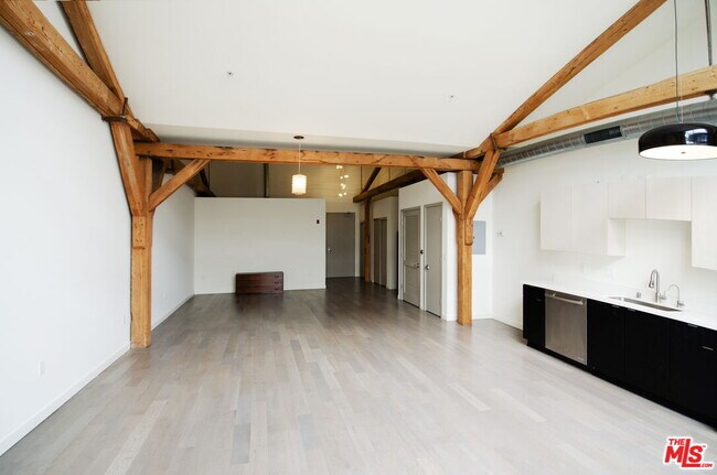 Photo - 527 Molino St Unit 217