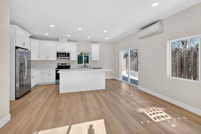 Photo - 8090 Flanders Dr