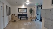 Lobby - 4430 Noble Ave Unit 104