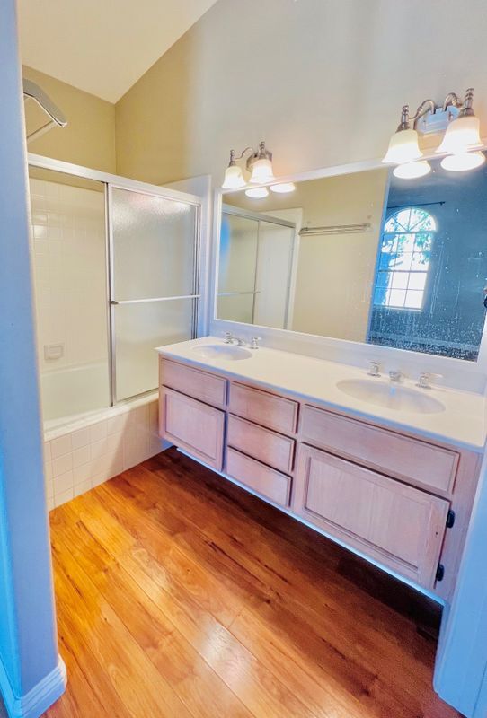 Photo - 31 Highpark Pl