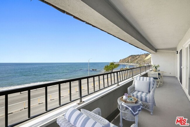 Building Photo - 18000 Coastline Dr Unit 7 Rental