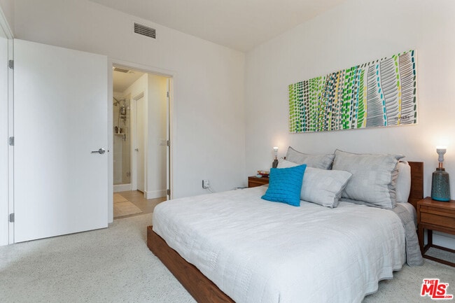 Photo - 2210 Tom Mix Rd