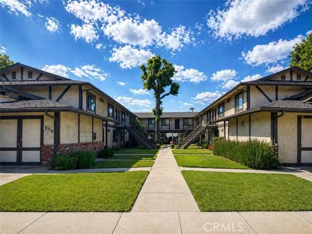 Building Photo - 330 W Mountain View Ave Unit 206