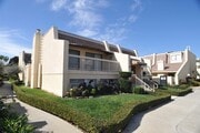 Photo - 18415 Collins St Townhome
