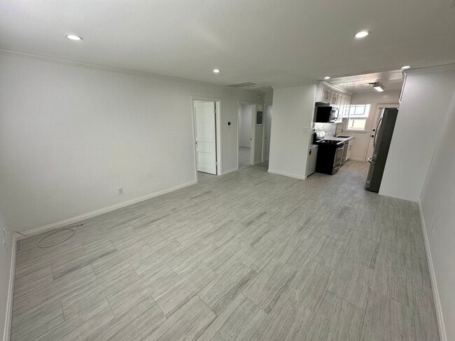 Photo - 2666 N Frederic St