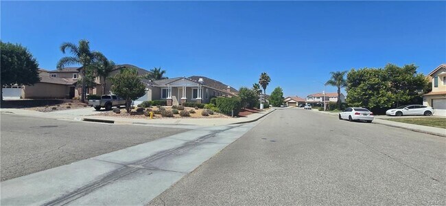 Photo - 27653 Almont Way