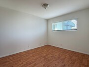 Photo - LB1702 (lease only) Unit 4