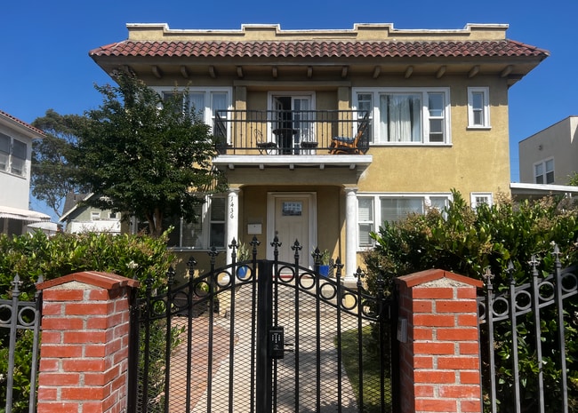 Photo - 1438 S Norton Ave Townhome