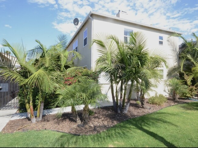 Building Photo - 4413 1/2 Illinois St Unit 4413.5