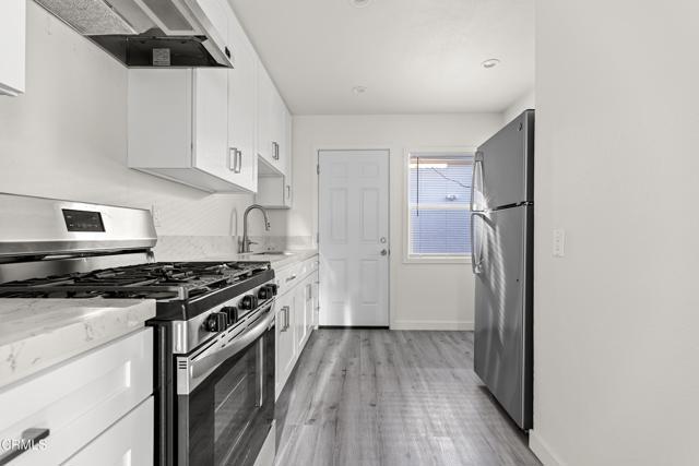 Photo - 6634 Vineland Ave