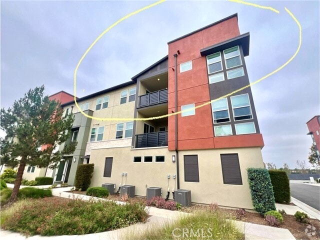 Building Photo - 1118 Epic Rental