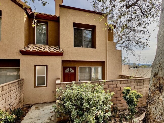 Building Photo - 22719 Copper Hill Dr Rental