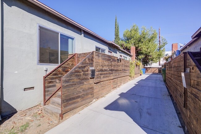 Photo - 3216 Bellevue Ave Unit 3216