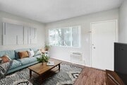 Photo - Roscoe Terrace Apartments