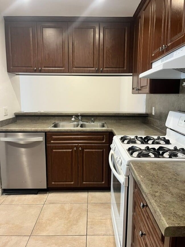 Photo - 2758 Bolker Dr