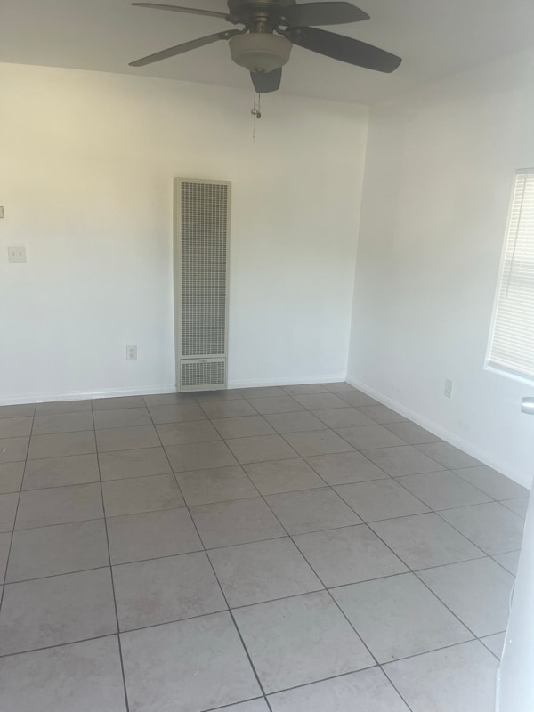 Photo - 102 W Hall Ave