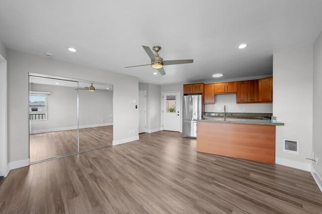Photo - Spacious Studio aand 1-bedroom Apartments in Mission Hills – Prime Location! Unit 1626 B