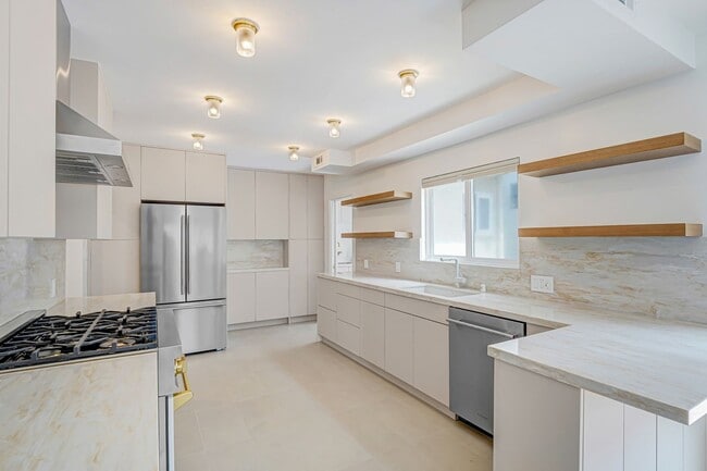 Photo - 827 15th St Unit 01