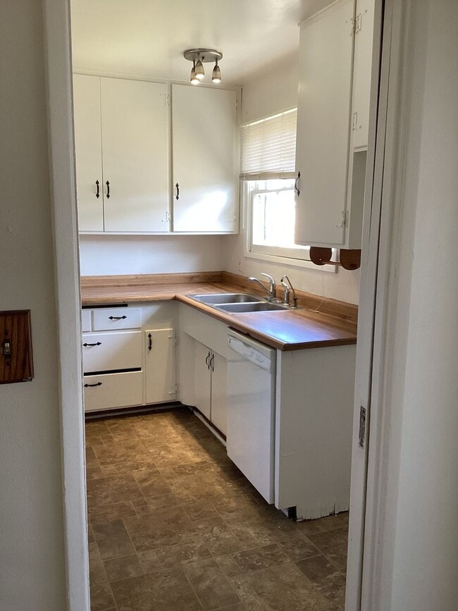 Photo - Centrally Located Single Story Ranch Style...