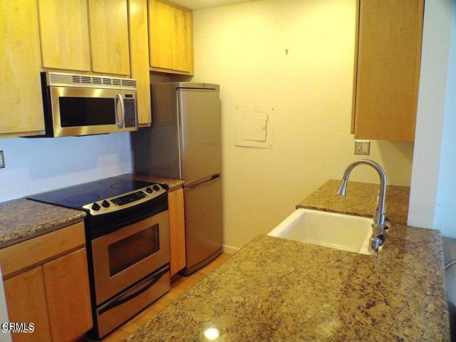 Photo - 222 E Surfside Dr