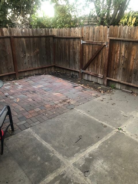 Photo - 1825 W Maple Ave