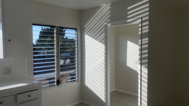 Photo - 237 57th St Unit 3