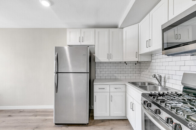 Building Photo - 1805 W 80th St Rental