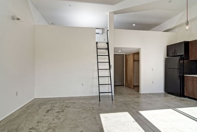 Photo - 2870 Fourth Ave Unit Apt 211