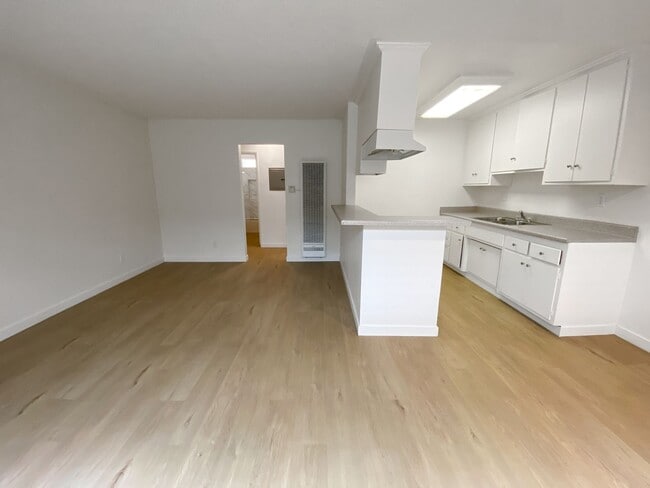 Photo - 315 Obispo Ave