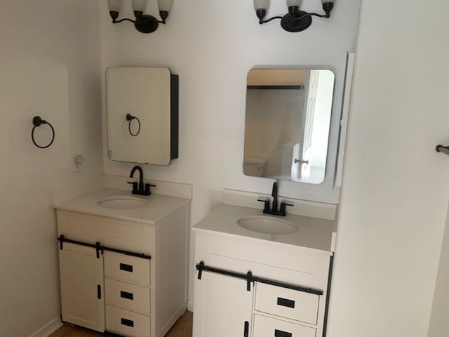 Photo - 310 Eas - 1Unit 8-