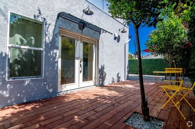Building Photo - East 1st Street Unit 2501 East 1st Street Rental