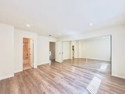 Photo - 525 E Verdugo Ave Apartment