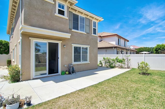 Photo - 5476 Henry Pl