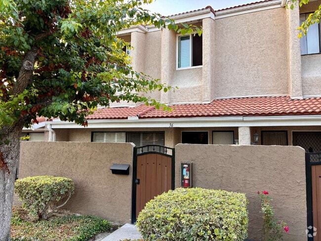 Building Photo - Charming Buena Park Townhouse: Spacious 3-...