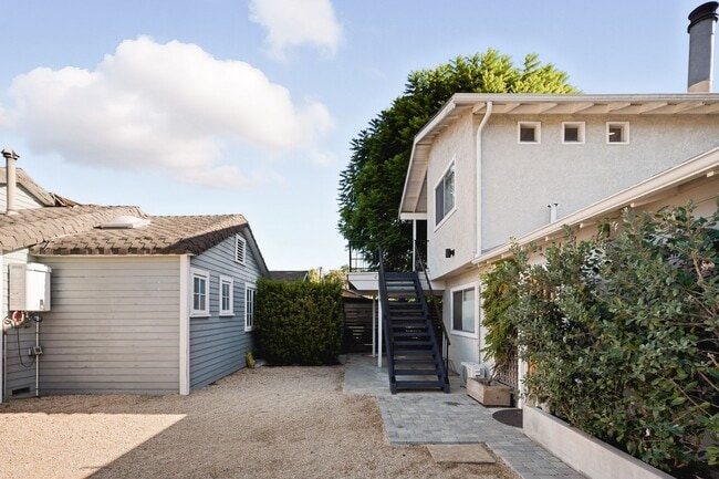 Photo - 611 W Mission St Unit B