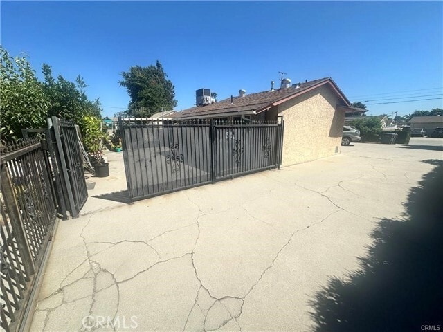 Photo - 11713 Killian St