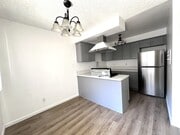 Photo - 365 W Milford St Unit 3