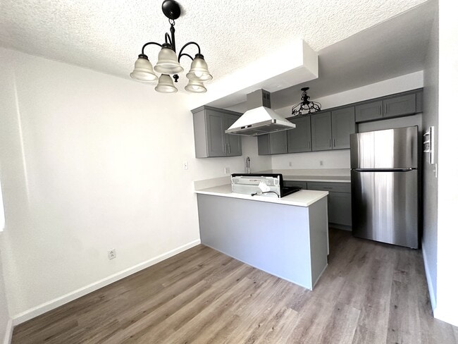 Photo - 365 W Milford St Unit 3