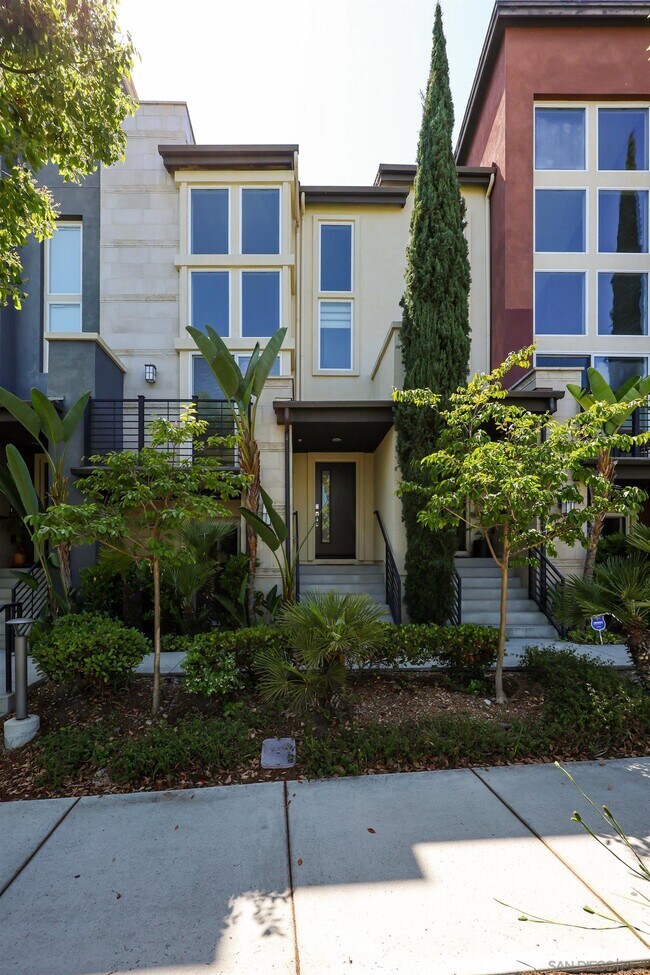 Photo - 2434 Via Alta