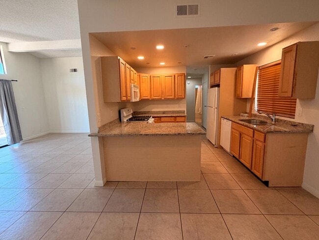 Photo - 74-118 Catalina Way - 74-118