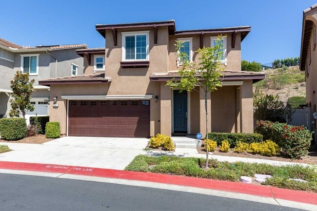 Building Photo - 4 Bed, 3 Bath - Fallbrook Single Family Home